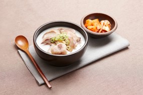진한 국물 꼬리곰탕